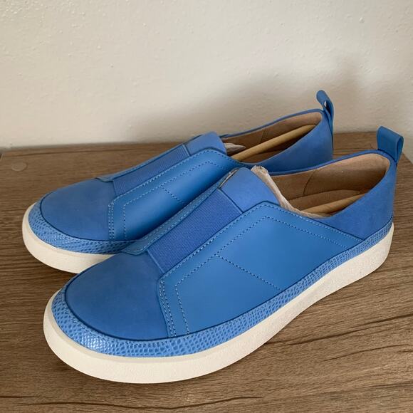 NIB Vionic Zinah sz 7.5 Leather Slip On Shoes Blue Azure Comfort Arch Support - Picture 1 of 16